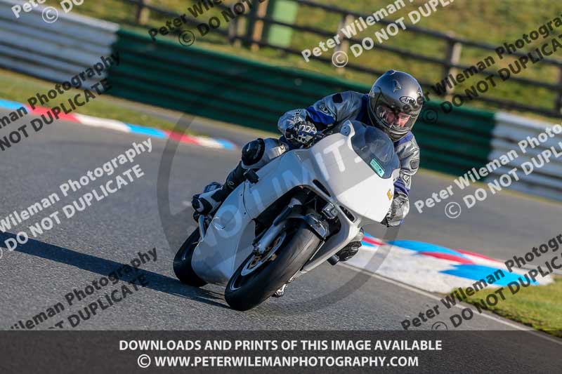 PJM Wedding Photography;enduro digital images;event digital images;eventdigitalimages;mallory park;mallory park photographs;mallory park trackday;mallory park trackday photographs;no limits trackdays;peter wileman photography;racing digital images;trackday digital images;trackday photos